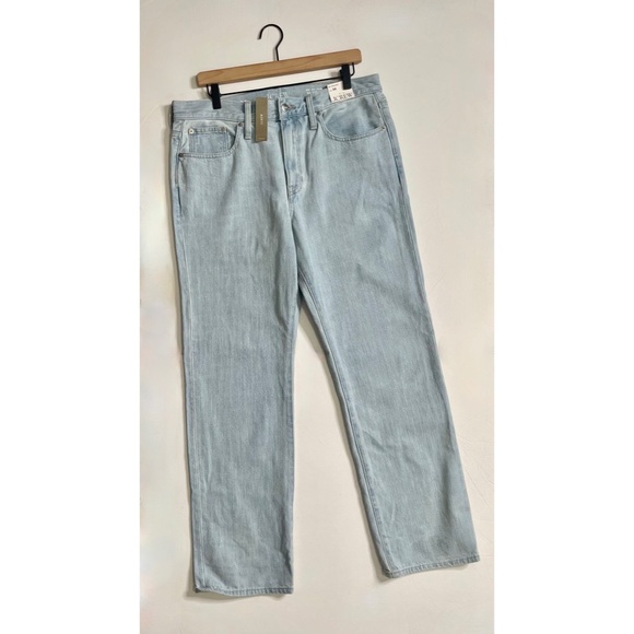 NWT!! J. CREW Mid-Rise Straight Jeans Montauk Wash Denim Classic Preppy Size 30 - Picture 3 of 16
